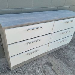 Dresser and Chest ⚜️ Cómoda y Gavetero 