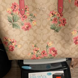 Coach bag official not fake