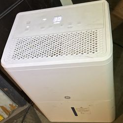 GE Dehumidifier Model ADHL35LAQ1