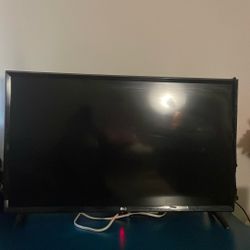 smart  LG tv with controller 