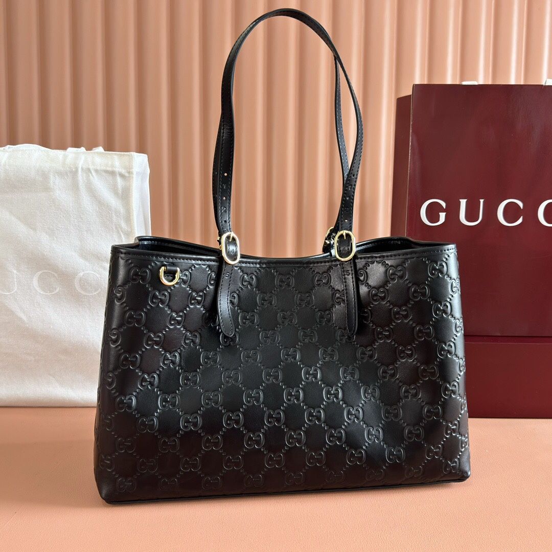 Fashionable classic tote bag