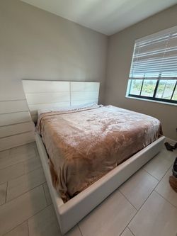Modern White Bedroom Set with Chrome Accents