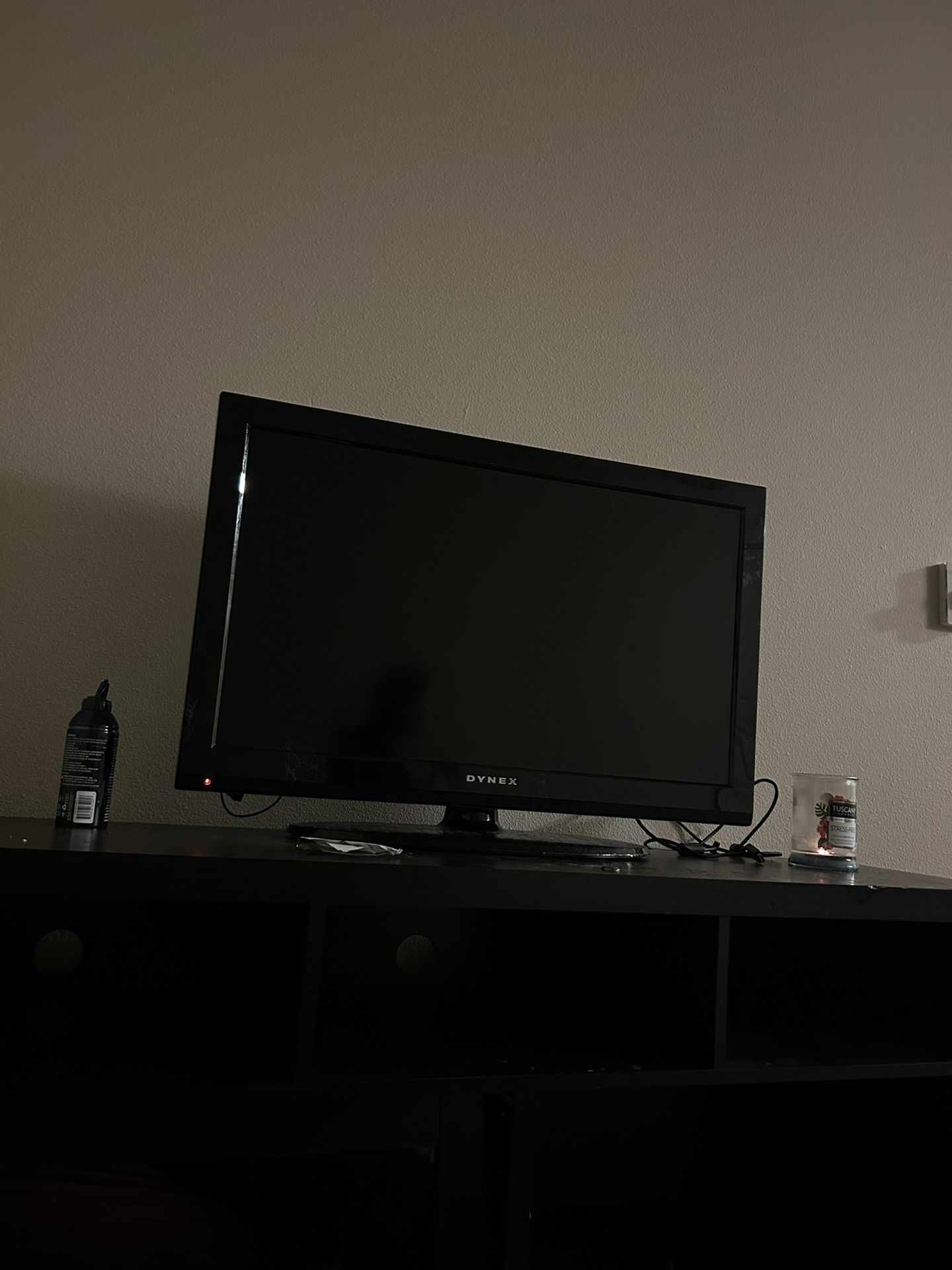 Dynex TV 32”