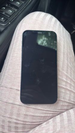 iPhone 14 dark blue