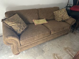 Couch/Sofa