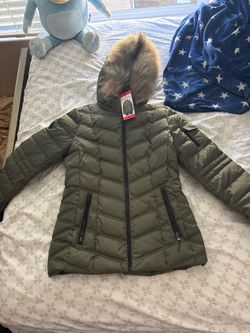 Women’s puffer jacket