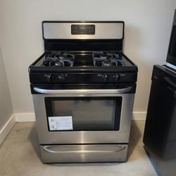 2019 Frigidaire Washer and Dryer Set – Like New, Stainless Steel - Elizabeth, NJ