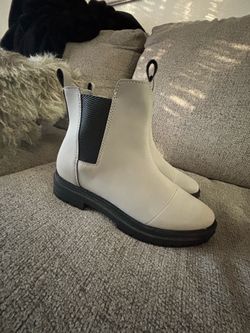 Brand New Toms Boots