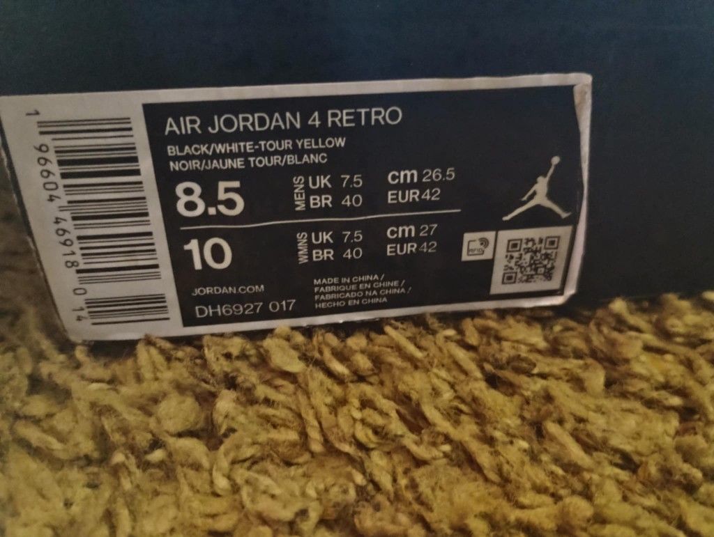 Air Jordan Retro 4
