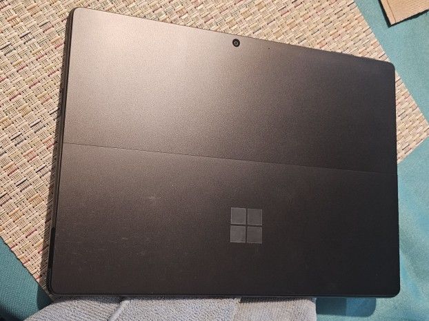 Microsoft Surface Pro 9 16GB/512GB