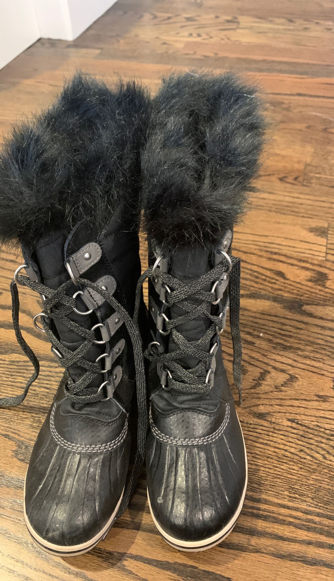 sorel black boots