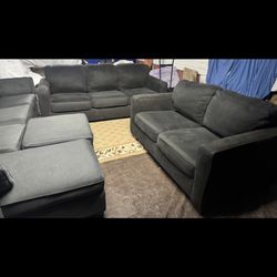 Dark Gray Couch In A Seat Good Condition Clean We Sell All The Time Delivery $40 Local