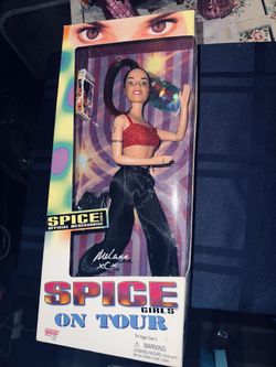 All FIVE SPICE GIRLS ON TOUR -1998