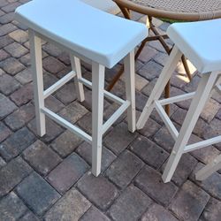 White Corner Hutch, 4 Stools, Large Glass Vase OBO