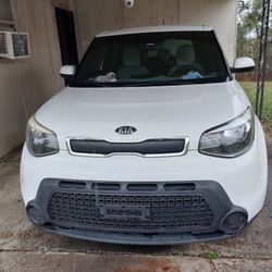 This is not just any car; it is a vehicle that offers reliable transportation, ready for you to embark on your journeys.