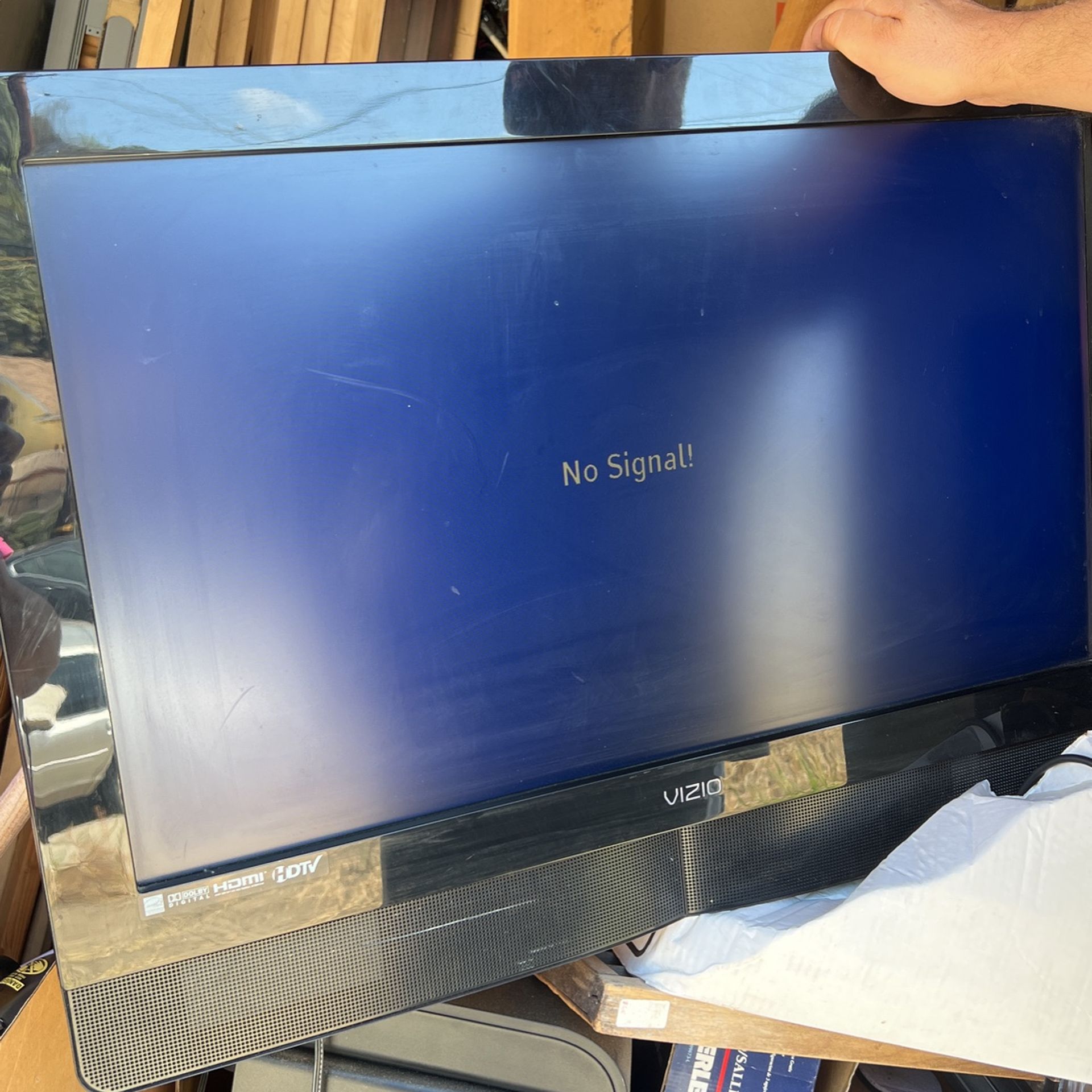 Vizio 30” TV Model VW32L HDTV40A for Sale in San Diego, CA OfferUp