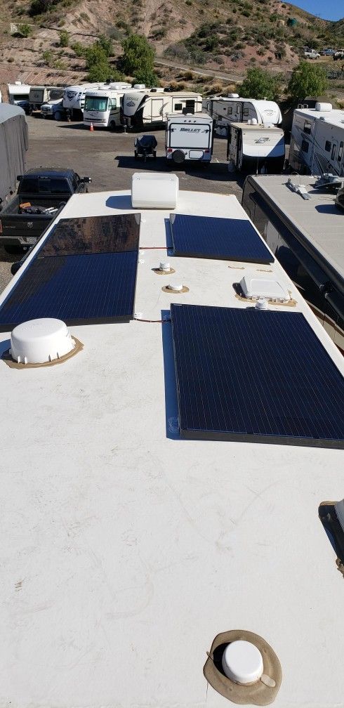 RV MOTORHOME SOLAR PANEL SYSTEM 