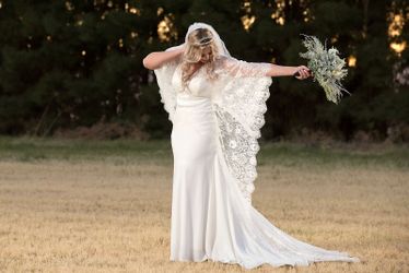 Size 14 Boho Wedding Dress
