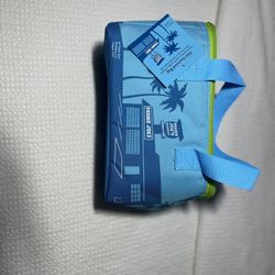 trader joeโs lunch bag