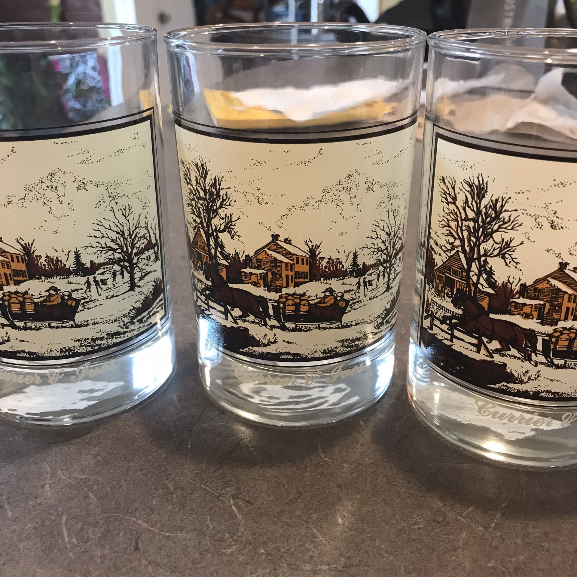 4 Vintage Currier And Ives Glasses