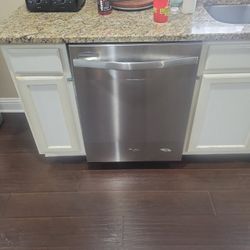 Whirlpool Diahwasher New