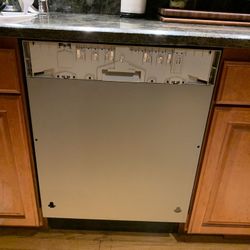 Bosch SilentPlus  44 dBA  24 inch built-in custom front