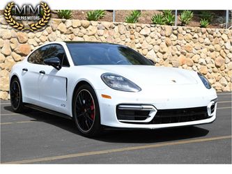2022 Porsche Panamera
