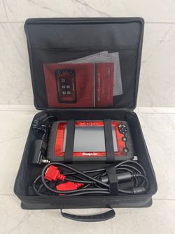 Snap-On Solus Legend EESC336 Scan Tool w/ Case (A1G005555)