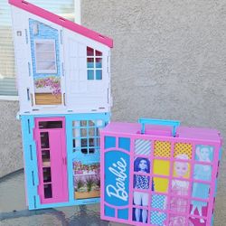 Folding Barbie House And Barbie Closet 