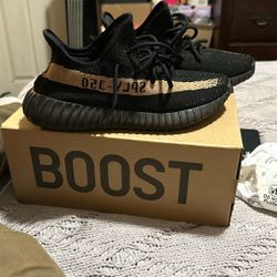 Yeezy Boost 350 v2 copper size 8.5 men