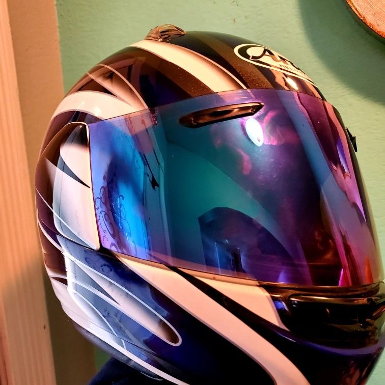 bell quake bike helmet Bell Quake Action Adventure Bound Bicycle Helmet for Sale in New York, NY