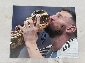 Lionel Messi Signed 8x10 Photo World Cup SEND OFFERS!