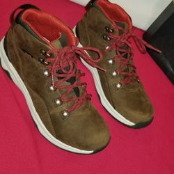 Teva boot