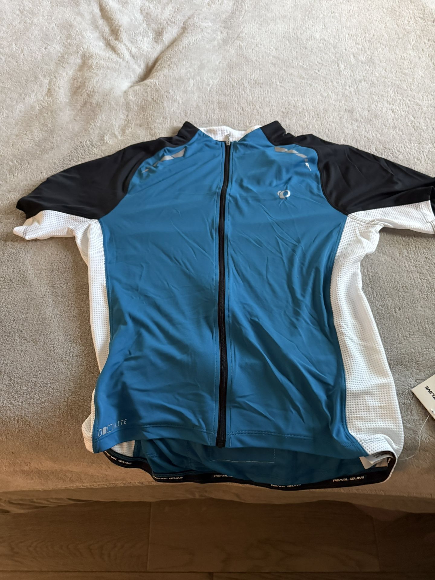 Pearl Izumi Cycling Jersey Brand New Size Large