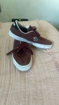 Converse Low-Top Sneakers Burgundy Suede