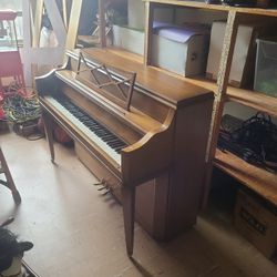 Hardman Piano For Free - DERBY CT