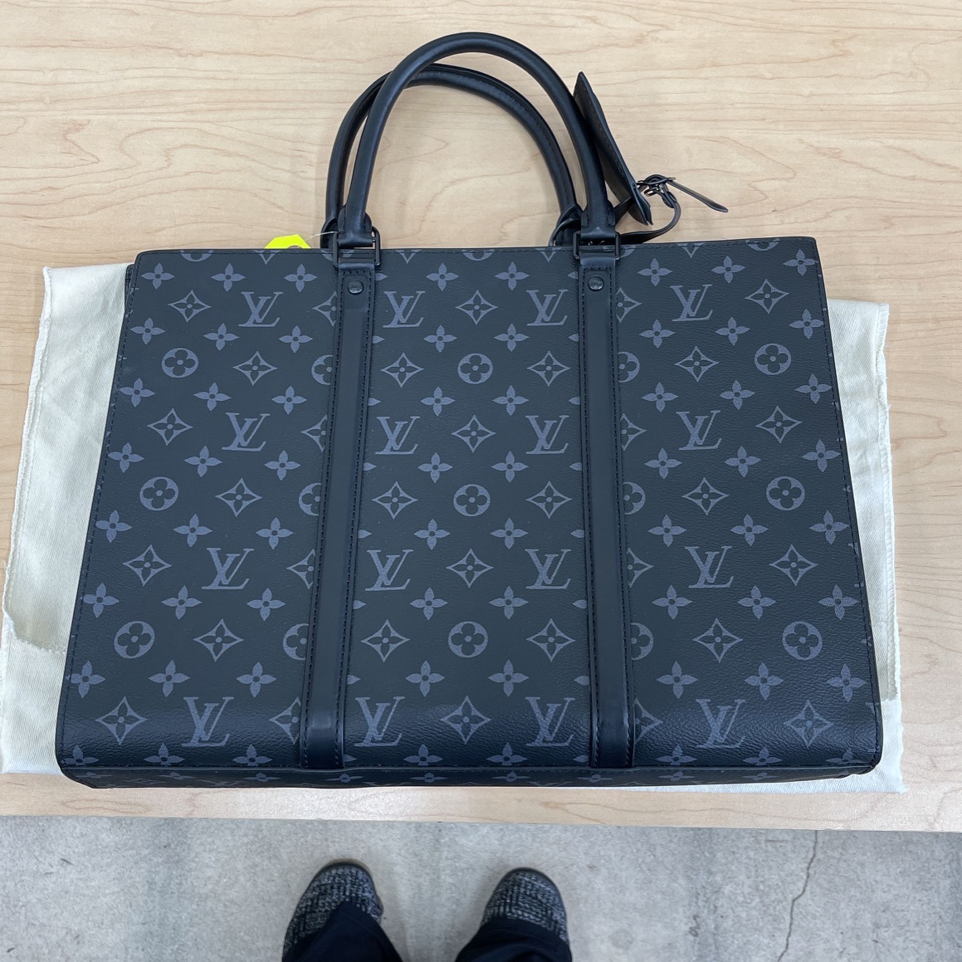 Louis Vuitton Sac Plate