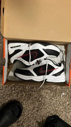 Nike Air Monarch IV’s size 9.5 mens