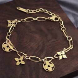 18k Gold Plated Clover Flower Bracelet 