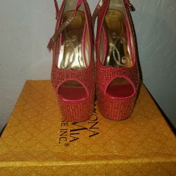 Pink Gravity Wedges