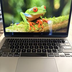 MacBook Air 2020 M1 (Good Condition) 