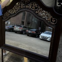 Antique Vanity Mirror! Accepting Offers! 