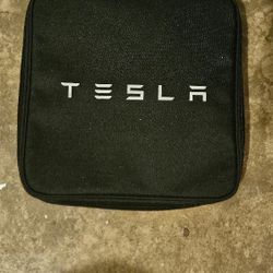 TESLA Mobile Charger Connector