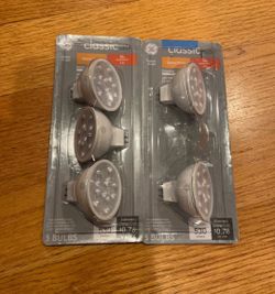 GE Classic LED MR16 Bulbs total 5 bulbs)