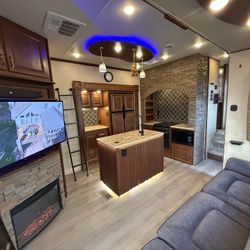 2016 Forest River Vengeance 