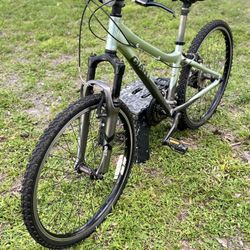 Giant Boulder SE mountain bike for Sale