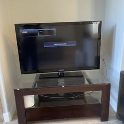 Samsung 46” LCD TV – Model: LN46C530