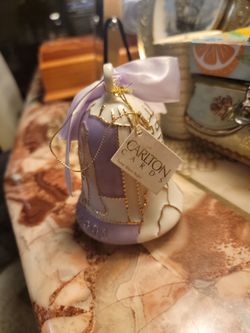 Vintage 2001 Carlton Porcelain Musical Bell