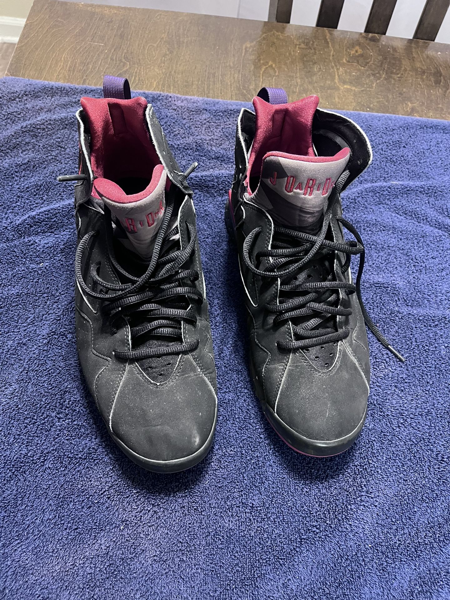 Nike Air Jordan 7 Retro "Raptors" sneakers
