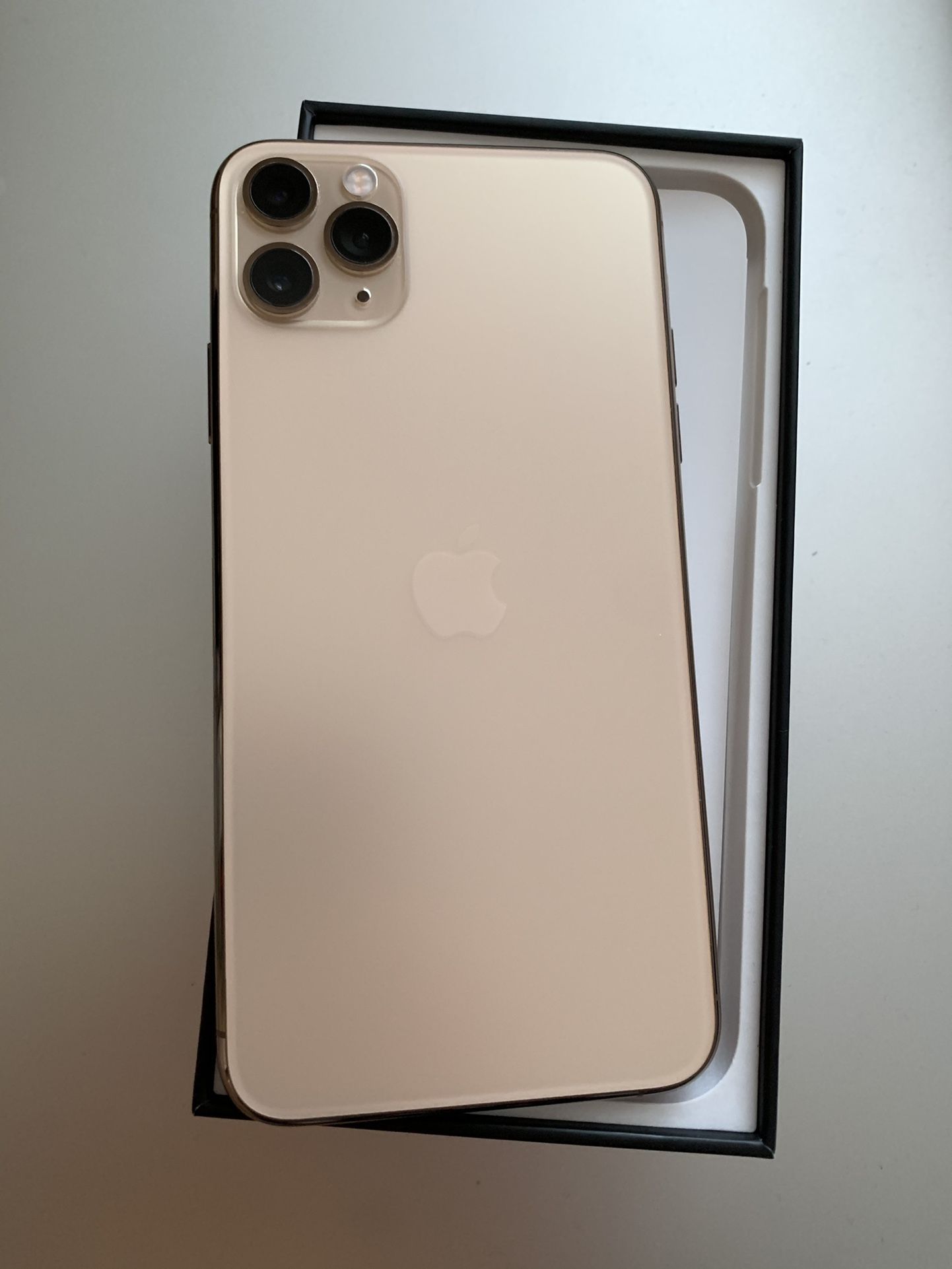 Iphone 11 Pro Max 64GB ANY CARRIER